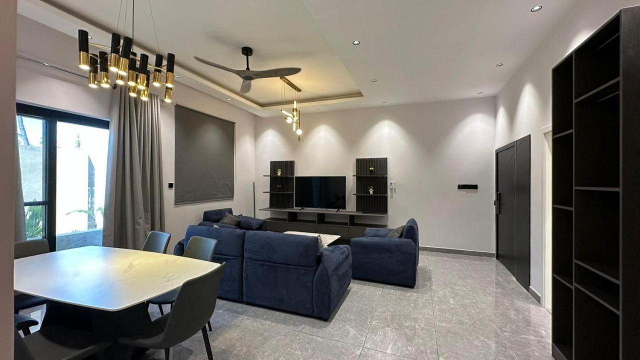 V Hotel In ปาเยอ ภายนอก รูปภาพ