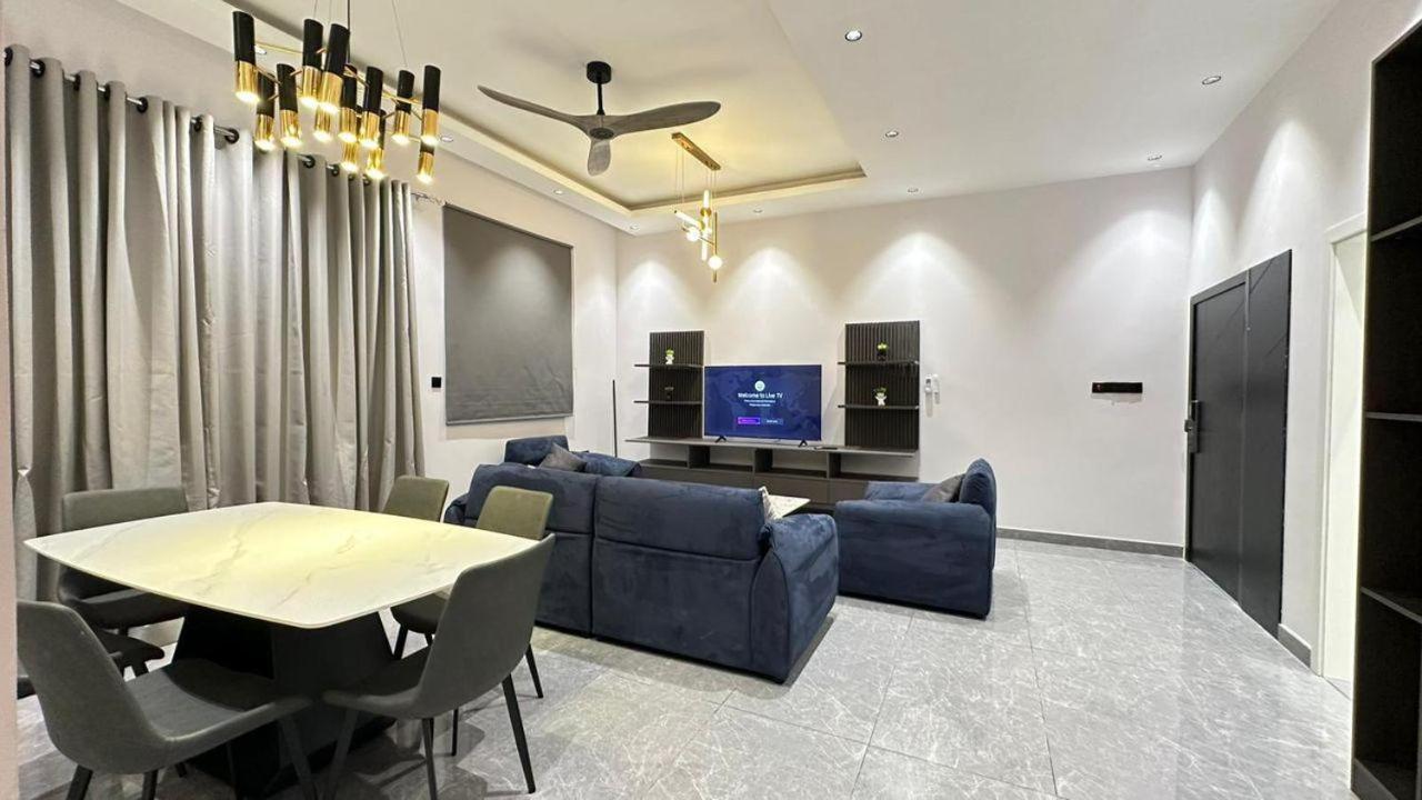 V Hotel In ปาเยอ ภายนอก รูปภาพ